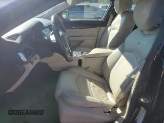 2016 Cadillac CT6 AWD z VIN 1G6KB5RS7GU164047, wystawiony jako Copart lot #87739135 z przebiegiem 70 217 mil mil oraz Szkoda całkowita • Salvage title. Historia ofert i sprzedaży dostępna na DreamBid. Obrazek 7.