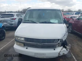 1998 Chevrolet Astro with VIN 1GNDM19W4WB103476, listed as a IAAI auction lot 41735080 with 210,293 mi miles. Bid and sale history available at carsss.com. Image 12.