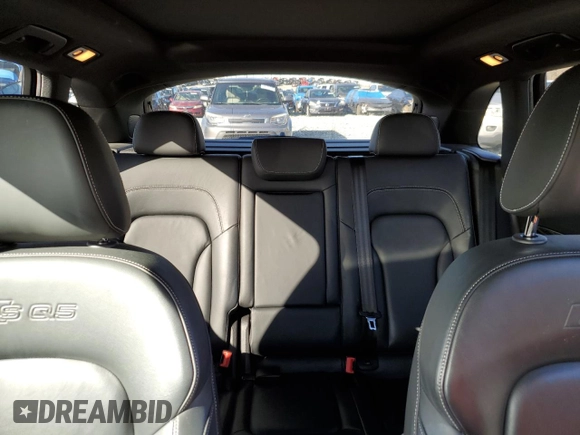 2014 Audi SQ5 Premium Plus z VIN WA1CGAFP2EA095059, wystawiony jako Copart lot #46145185 z przebiegiem 59 863 mil mil oraz Szkoda całkowita • Salvage title. Historia ofert i sprzedaży dostępna na DreamBid. Obrazek 10.