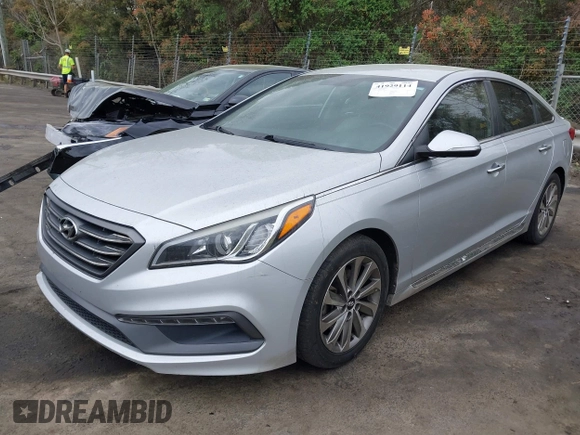 2015 Hyundai Sonata Limited with VIN 5NPE34AFXFH041898, listed as a IAAI auction lot 41929114 with 151,429 mi miles and . Bid and sale history available at carsss.com. Image 2.