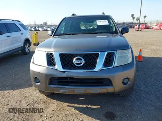 2008 Nissan Pathfinder LE z VIN 5N1AR18U48C638622, wystawiony jako IAAI lot #41975580 z przebiegiem 178 133 mil mil oraz . Historia ofert i sprzedaży dostępna na DreamBid. Obrazek 13.