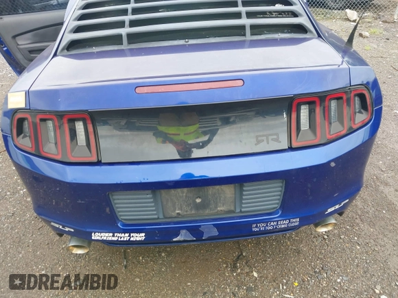 2014 Ford Mustang V6 с VIN 1ZVBP8AM7E5267695, выставлен на аукционе IAAI как лот 42535101 с пробегом 109 183 миль миль и . История ставок и продаж доступна на DreamBid. Изображение 16.