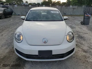2012 Volkswagen Beetle 2.5L w/Sun PZEV with VIN 3VWJP7ATXCM631497, listed as a Copart auction lot 74442964 with 72,097 mi miles and Salvage Title. Bid and sale history available at carsss.com. Image 5.