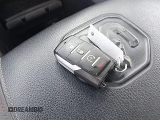 2019 Ram 1500 Rebel z VIN 1C6SRFLT1KN784936, wystawiony jako IAAI lot #42375986 z przebiegiem 78 539 mil mil oraz . Historia ofert i sprzedaży dostępna na DreamBid. Obrazek 11.
