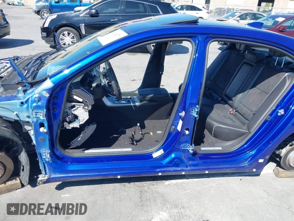 2019 Acura TLX w/A-Spec Pkg z VIN 19UUB2F65KA006992, wystawiony jako IAAI lot #42614371 z przebiegiem Nie podano mil oraz . Historia ofert i sprzedaży dostępna na DreamBid. Obrazek 18.