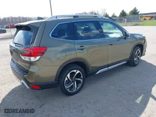 2023 Subaru Forester Touring with VIN JF2SKARC5PH474450, listed as a IAAI auction lot 41977317 with 31,220 mi miles. Bid and sale history available at carsss.com. Image 4.