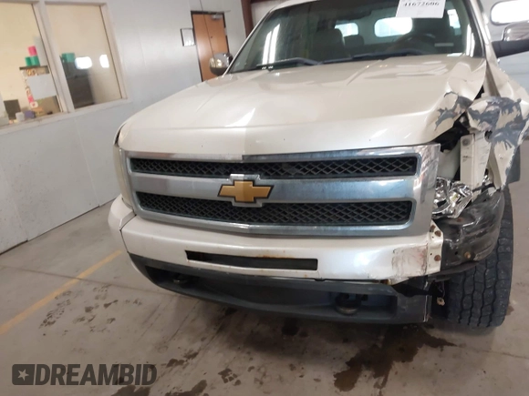 2011 Chevrolet Silverado 1500 LTZ with VIN 3GCPKTE34BG333877, listed as a IAAI auction lot 41672606 with 154,259 mi miles and . Bid and sale history available at DreamBid. Image 12.