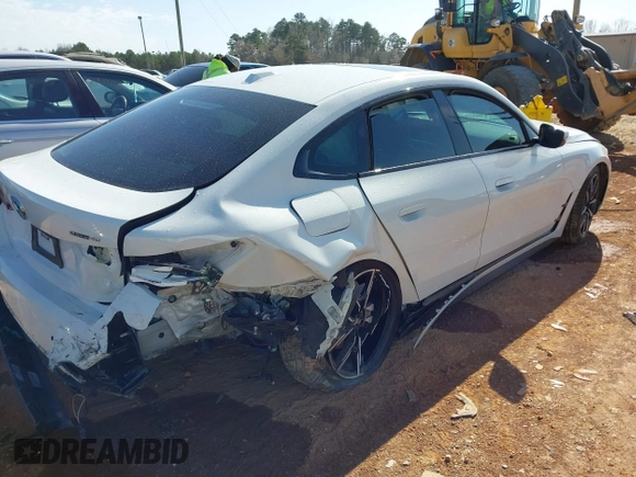 2023 BMW i4 eDrive40 z VIN WBY73AW08PFN72118, wystawiony jako IAAI lot #41849570 z przebiegiem 27 118 mil mil oraz . Historia ofert i sprzedaży dostępna na DreamBid. Obrazek 4.