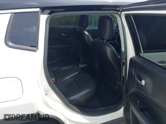 2019 Jeep Compass Limited with VIN 3C4NJDCB2KT704231, listed as a IAAI auction lot 42175991 with 70,892 mi miles and . Bid and sale history available at DreamBid. Image 8.