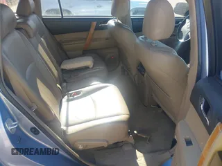 2008 Toyota Highlander Hybrid Limited with VIN JTEEW44A382002576, listed as a IAAI auction lot 41831706 with 211,978 mi miles. Bid and sale history available at carsss.com. Image 8.