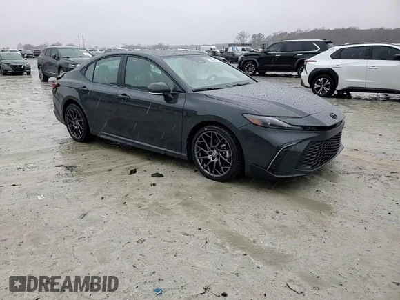 2025 Toyota Camry LE z VIN 4T1DAACK8SU059483, wystawiony jako Copart lot #44968055 z przebiegiem 19 771 mil mil oraz Nie do naprawy • Non repairable. Historia ofert i sprzedaży dostępna na DreamBid. Obrazek 10.