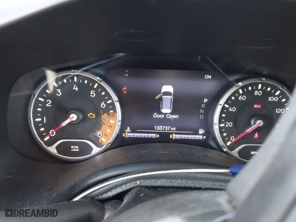 2016 Jeep Renegade Limited with VIN ZACCJADT4GPD65094, listed as a IAAI auction lot 41364080 with 133,737 mi miles. Bid and sale history available at carsss.com. Image 7.