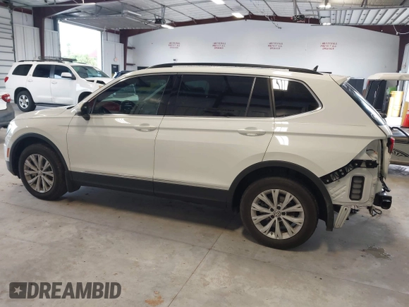 2018 Volkswagen Tiguan SEL z VIN 3VV3B7AX1JM167656, wystawiony jako IAAI lot #42658377 z przebiegiem 74 130 mil mil oraz . Historia ofert i sprzedaży dostępna na DreamBid. Obrazek 14.