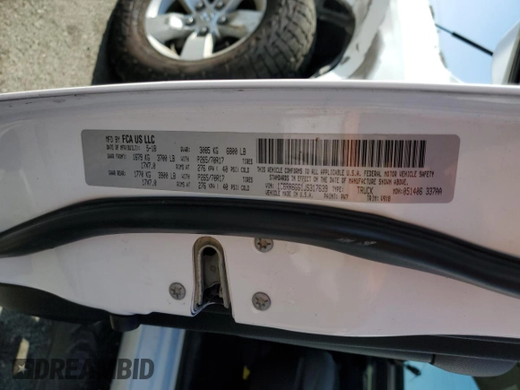 2018 Ram 1500 SLT z VIN 1C6RR6GG1JS317639, wystawiony jako Copart lot #83449814 z przebiegiem 103 022 mil mil oraz Szkoda całkowita • Salvage title. Historia ofert i sprzedaży dostępna na DreamBid. Obrazek 12.