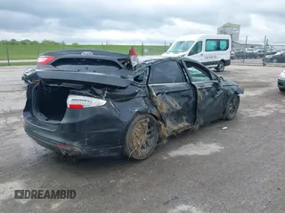 2015 Ford Fusion SE с VIN 3FA6P0H73FR143255, выставлен на аукционе IAAI как лот 42169107 с пробегом 121 630 миль миль и . История ставок и продаж доступна на DreamBid. Изображение 4.