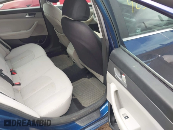 2015 Hyundai Sonata SE z VIN 5NPE24AF9FH043127, wystawiony jako IAAI lot #42372189 z przebiegiem 73 858 mil mil oraz . Historia ofert i sprzedaży dostępna na DreamBid. Obrazek 8.