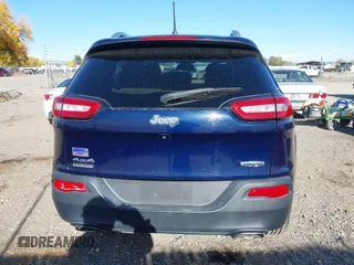 2016 Jeep Cherokee Latitude with VIN 1C4PJMCS1GW188728, listed as a IAAI auction lot 40656265 with 91,002 mi miles and . Bid and sale history available at DreamBid. Image 17.