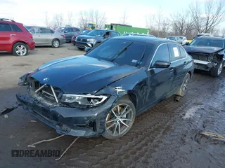 2019 BMW 3 Series 330i xDrive with VIN WBA5R7C58KFH25535, listed as a IAAI auction lot 41232856 with 85,401 mi miles. Bid and sale history available at carsss.com. Image 6.