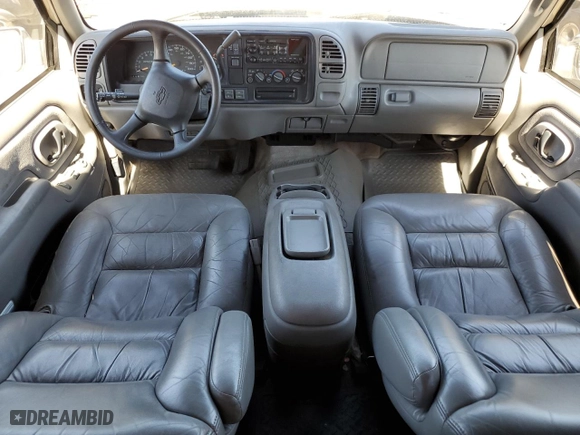 1999 Chevrolet Tahoe with VIN 3GNEK18R5XG184695, listed as a Copart auction lot 67697224 with 135,316 mi miles and Salvage Title. Bid and sale history available at carsss.com. Image 8.