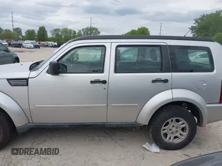 2011 Dodge Nitro SE z VIN 1D4PT2GK3BW600426, wystawiony jako IAAI lot #42227568 z przebiegiem 271 351 mil mil oraz . Historia ofert i sprzedaży dostępna na DreamBid. Obrazek 15.