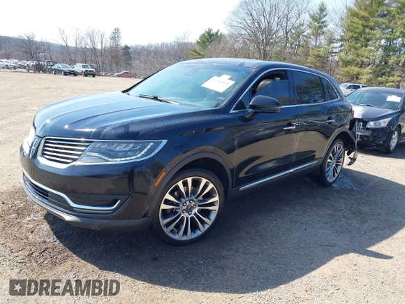 2017 Lincoln MKX Reserve z VIN 2LMPJ8LP2HBL25990, wystawiony jako IAAI lot #41780043 z przebiegiem 121 883 mil mil oraz . Historia ofert i sprzedaży dostępna na DreamBid. Obrazek 2.