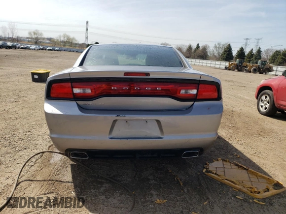 2013 Dodge Charger SE z VIN 2C3CDXBG4DH689616, wystawiony jako Copart lot #52802325 z przebiegiem 91 471 mil mil oraz Szkoda całkowita • Salvage title. Historia ofert i sprzedaży dostępna na DreamBid. Obrazek 6.
