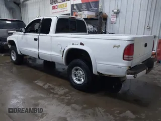 1998 Dodge Dakota SLT with VIN 1B7GG22Y1WS637629, listed as a IAAI auction lot 41781675 with 181,590 mi miles. Bid and sale history available at carsss.com. Image 3.