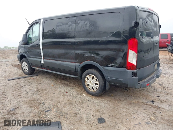 2017 Ford Transit z VIN 1FTYE1YM6HKA47762, wystawiony jako IAAI lot #41799938 z przebiegiem Nie podano mil oraz . Historia ofert i sprzedaży dostępna na DreamBid. Obrazek 3.