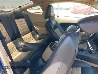 2007 Ford Mustang GT Deluxe с VIN 1ZVHT82H575243065, выставлен на аукционе IAAI как лот 42467593 с пробегом 316 877 миль миль и . История ставок и продаж доступна на DreamBid. Изображение 8.