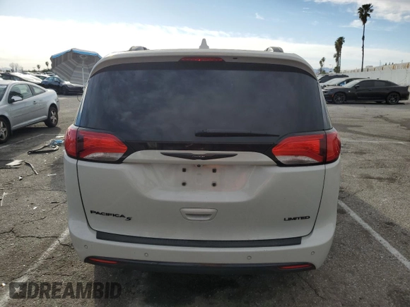 2020 Chrysler Pacifica Limited z VIN 2C4RC1GG1LR267164, wystawiony jako Copart lot #46910425 z przebiegiem 101 806 mil mil oraz Szkoda całkowita • Salvage title. Historia ofert i sprzedaży dostępna na DreamBid. Obrazek 6.