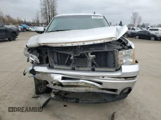 2013 GMC Sierra 1500 SLT with VIN 3GTP2WE75DG275821, listed as a Copart auction lot 43206415 with 141,117 mi miles and Salvage title. Bid and sale history available at DreamBid. Image 5.