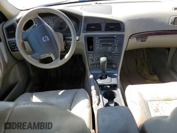 2004 Volvo V70 with VIN YV1SW59VX42426639, listed as a Copart auction lot 74291564 with 0 mi miles and Salvage Title. Bid and sale history available at carsss.com. Image 8.
