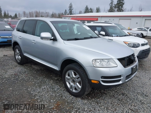2006 Volkswagen Touareg 4.2L V8 z VIN WVGZM77L06D043948, wystawiony jako IAAI lot #41839431 z przebiegiem 207 496 mil mil oraz . Historia ofert i sprzedaży dostępna na DreamBid. Obrazek 1.