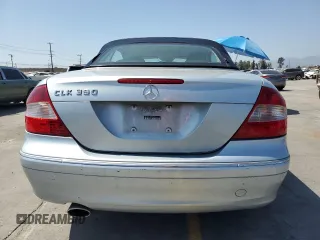 2008 Mercedes-Benz CLK 350 z VIN WDBTK56F28T099509, wystawiony jako Copart lot #56061245 z przebiegiem 121 079 mil mil oraz Czysty tytuł • Clean title. Historia ofert i sprzedaży dostępna na DreamBid. Obrazek 6.
