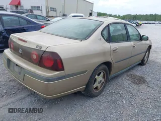 2004 Chevrolet Impala with VIN 2G1WF52E649177459, listed as a IAAI auction lot 42088452 with 197,529 mi miles. Bid and sale history available at carsss.com. Image 4.