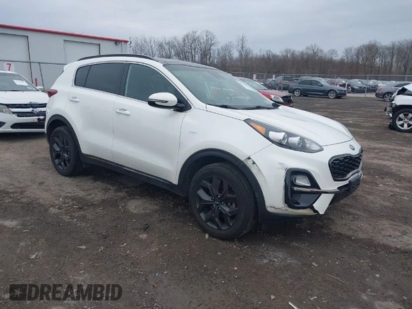 2020 Kia Sportage S with VIN KNDP6CAC0L7833915, listed as a IAAI auction lot 41940692 with 55,005 mi miles. Bid and sale history available at carsss.com. Image 1.
