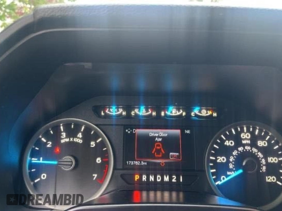 2015 Ford F-150 XLT with VIN 1FTEW1EP8FFB53585, listed as a Copart auction lot 60623205 with 173,762 mi miles and Clean title. Bid and sale history available at DreamBid. Image 8.