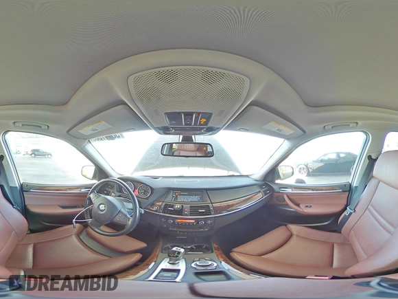 2013 BMW X5 xDrive35i z VIN 5UXZV4C56D0E11871, wystawiony jako Copart lot #58247665 z przebiegiem 136 874 mil mil oraz Szkoda całkowita • Salvage title. Historia ofert i sprzedaży dostępna na DreamBid. Obrazek 14.