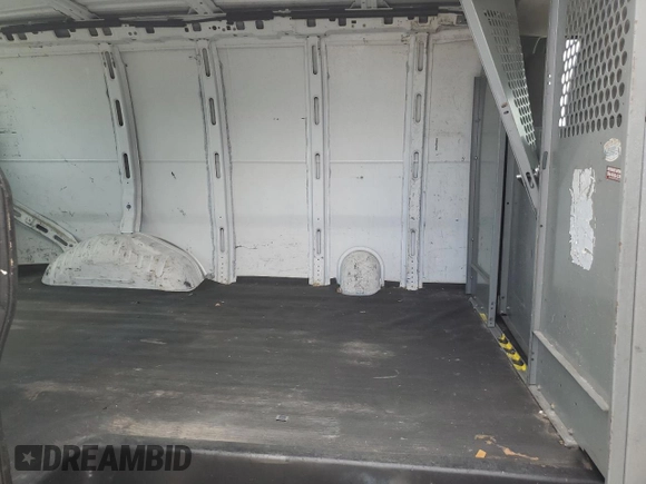 2008 Chevrolet Express Cargo Van with VIN 1GCGG25C581103901, listed as a Copart auction lot 47725165 with 162,358 mi miles and Clean Title. Bid and sale history available at carsss.com. Image 10.