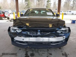 2018 BMW 3 Series 330i xDrive with VIN WBA8D9G56JNU70886, listed as a IAAI auction lot 41752477 with 35,960 mi miles. Bid and sale history available at carsss.com. Image 6.
