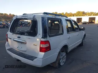 2010 Ford Expedition SSV с VIN 1FMJU1F59AEB51677, выставлен на аукционе IAAI как лот 40580840 с пробегом Не указан миль и . История ставок и продаж доступна на DreamBid. Изображение 4.