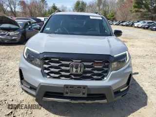 2023 Honda Passport TrailSport with VIN 5FNYF8H64PB032311, listed as a Copart auction lot 53532345 with 21,456 mi miles and Salvage title. Bid and sale history available at DreamBid. Image 5.