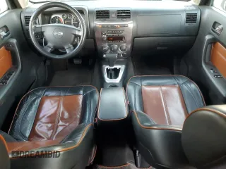 2006 Hummer H3 with VIN 5GTDN136X68128886, listed as a Copart auction lot 42032335 with 145,808 mi miles and Salvage Title. Bid and sale history available at DreamBid. Image 8.
