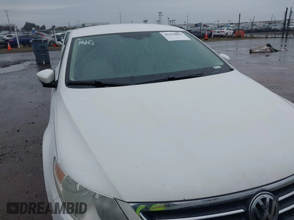 2010 Volkswagen CC Sport with VIN WVWNN7AN6AE552567, listed as a IAAI auction lot 41470802 with 117,539 mi miles. Bid and sale history available at carsss.com. Image 6.