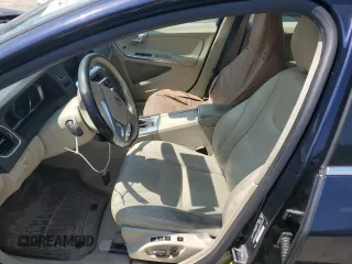 2016 Volvo V60 T5 Drive-E Premier with VIN YV140MEK4G1293306, listed as a Copart auction lot 71007814 with 177,999 mi miles and Salvage Title. Bid and sale history available at carsss.com. Image 7.