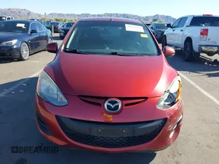 2014 Mazda 2 Sport with VIN JM1DE1KZ5E0172309, listed as a IAAI auction lot 41811709 with 111,622 mi miles. Bid and sale history available at carsss.com. Image 13.