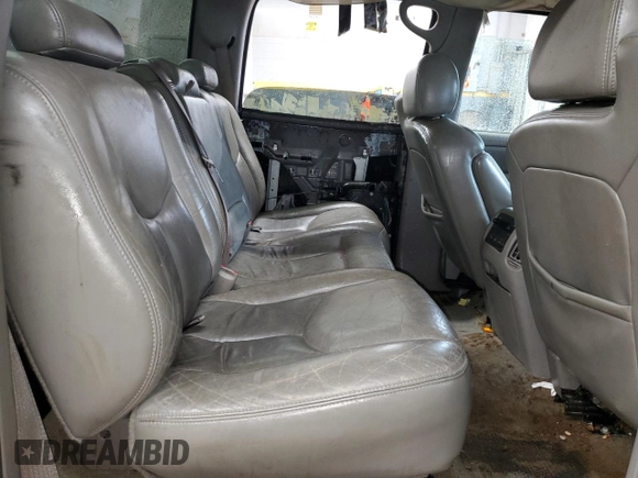 2006 GMC Sierra Denali z VIN 2GTEK63N061214588, wystawiony jako Copart lot #66483814 z przebiegiem Nie podano mil oraz Szkody całkowita. Historia ofert i sprzedaży dostępna na DreamBid. Obrazek 10.
