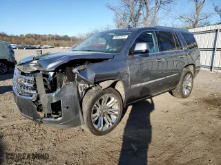 2020 Cadillac Escalade Premium Luxury with VIN 1GYS4CKJ2LR263492, listed as a Copart auction lot 80072974 with 42,178 mi miles and Salvage Title. Bid and sale history available at carsss.com. Image 1.
