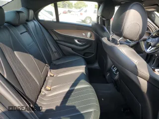 2019 Mercedes-Benz E 300 with VIN WDDZF4KB5KA529703, listed as a Copart auction lot 64953405 with 35,482 mi miles and Clean title. Bid and sale history available at DreamBid. Image 10.