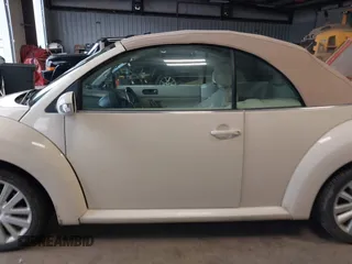 2009 Volkswagen Beetle S с VIN 3VWRG31Y89M409086, выставлен на аукционе IAAI как лот 41890714 с пробегом 100 034 миль миль и . История ставок и продаж доступна на DreamBid. Изображение 15.